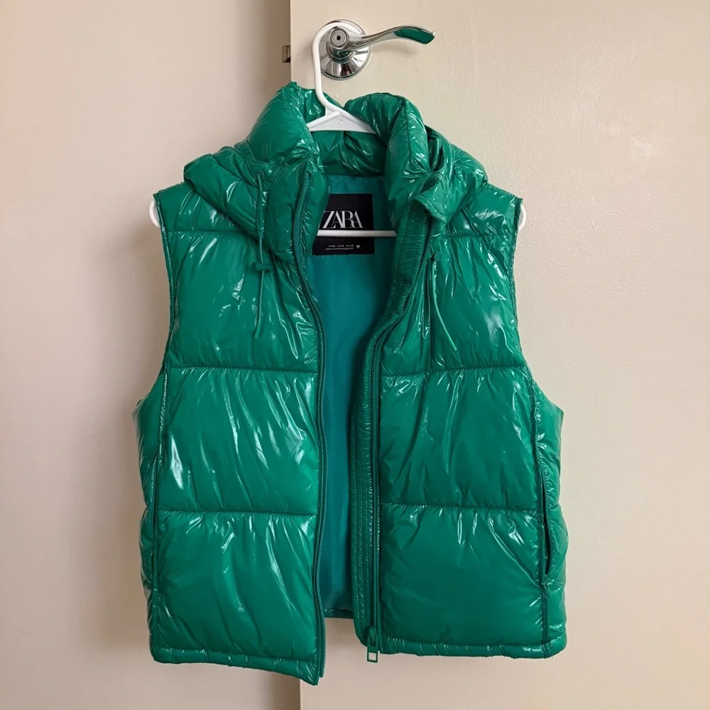 Zara Puffer Vest - Picture 2 of 7